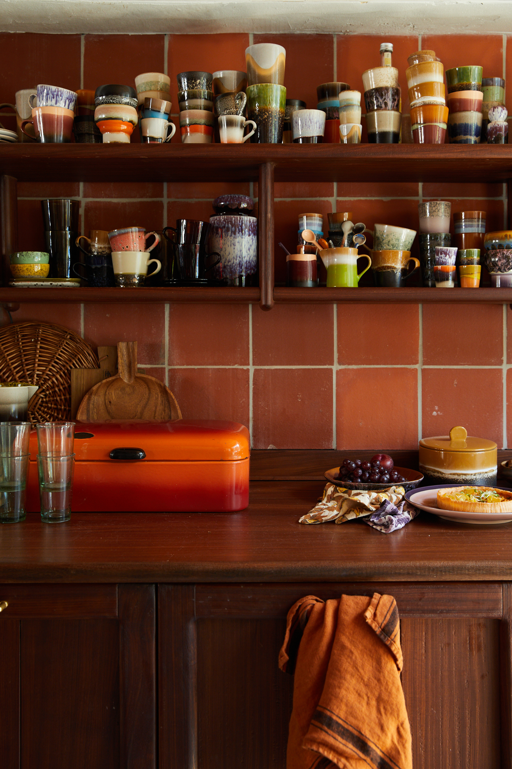 2324_collection_hkliving_shoot_3_lr-88